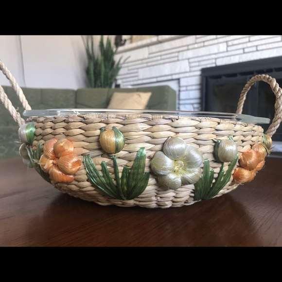 vintage wicker basket w/glass bowl insert - Picture 3 of 4